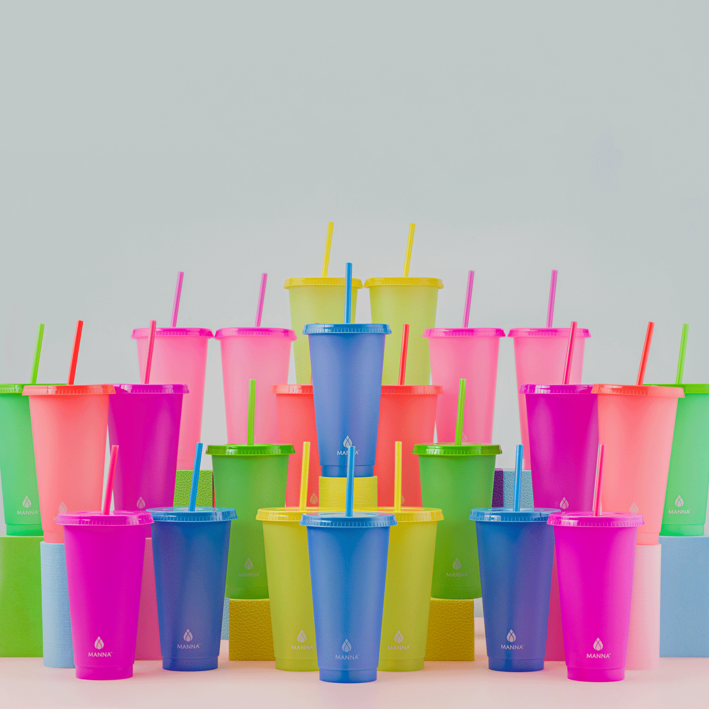 24-piece-original-color-changing-cup-set-b4 A0029811.gif