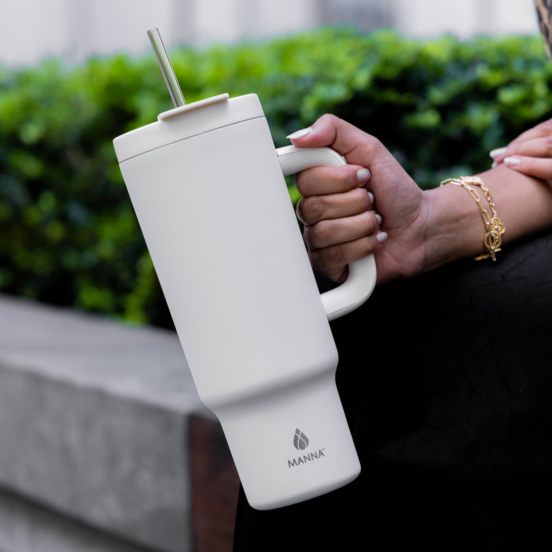 40-oz-leisure-tumbler-s1 Core_Home_Manna_Lifestyle_AUG_13-38.png